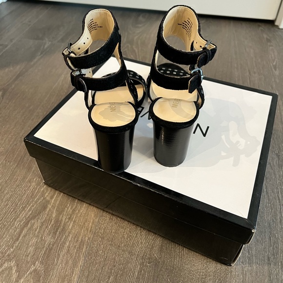Nine West Heeled Sandals - Picture 5 of 6